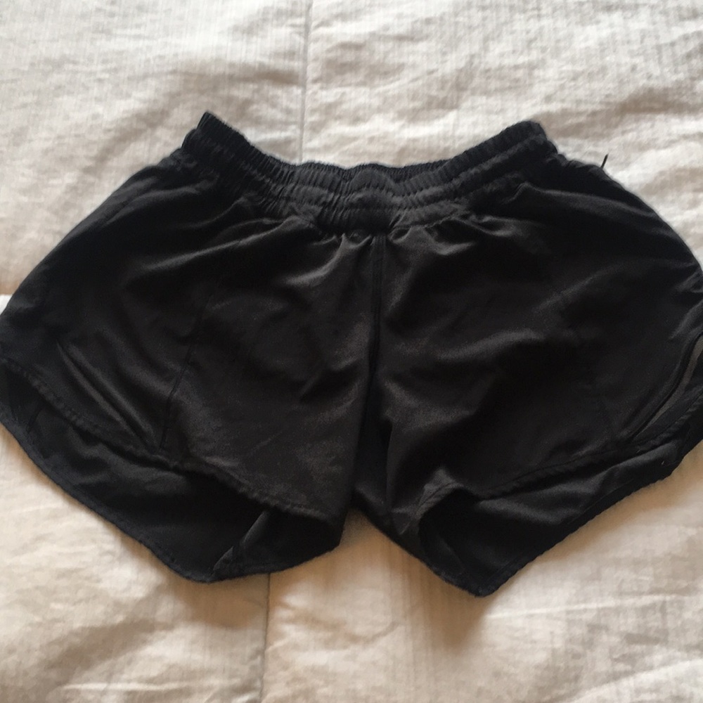 Lululemon Hotty Hot Short 2.5”